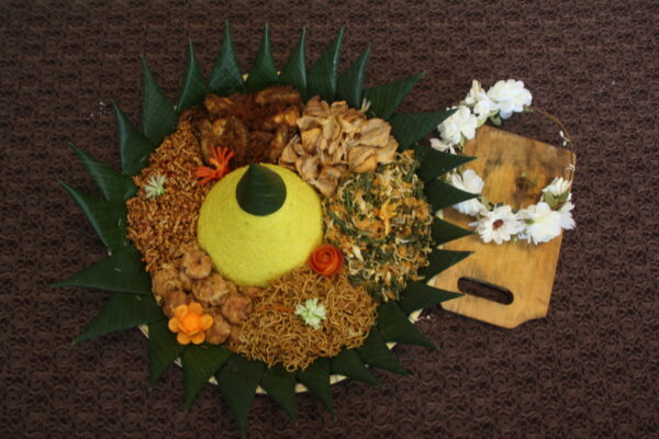 Tumpeng